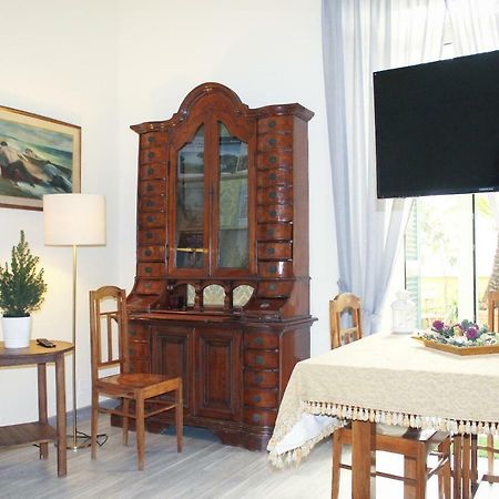 La Suite Del Prof Naples Exterior photo