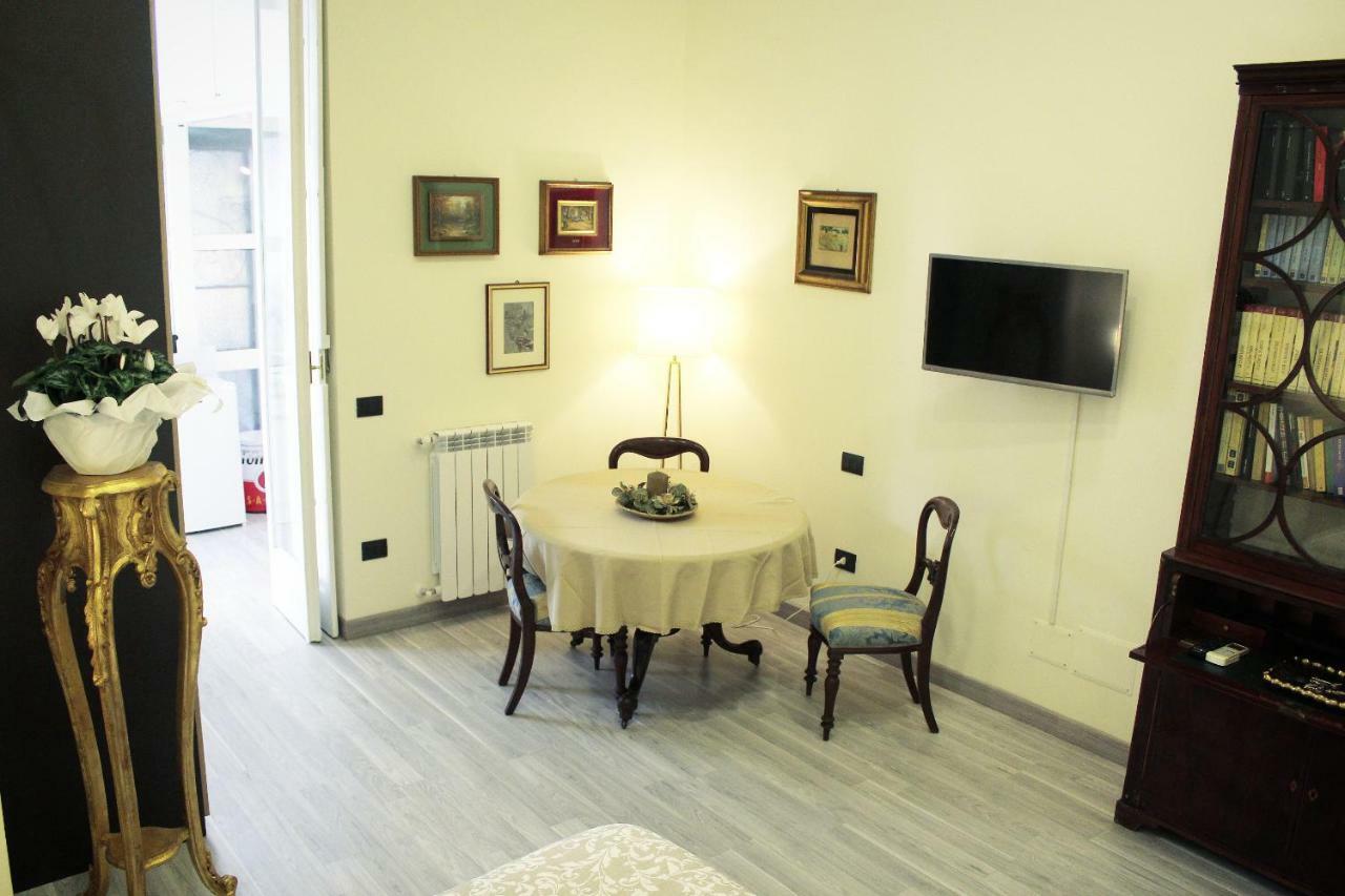La Suite Del Prof Naples Exterior photo