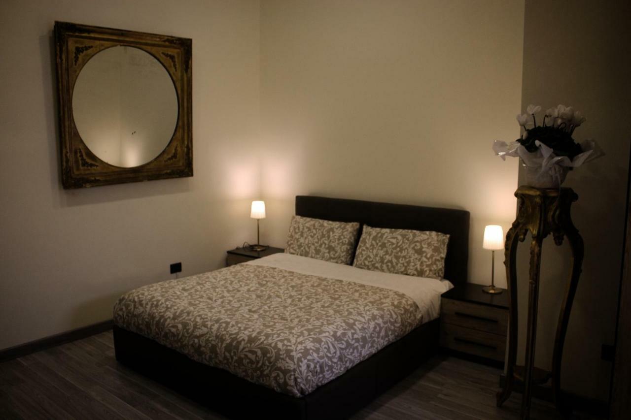 La Suite Del Prof Naples Exterior photo